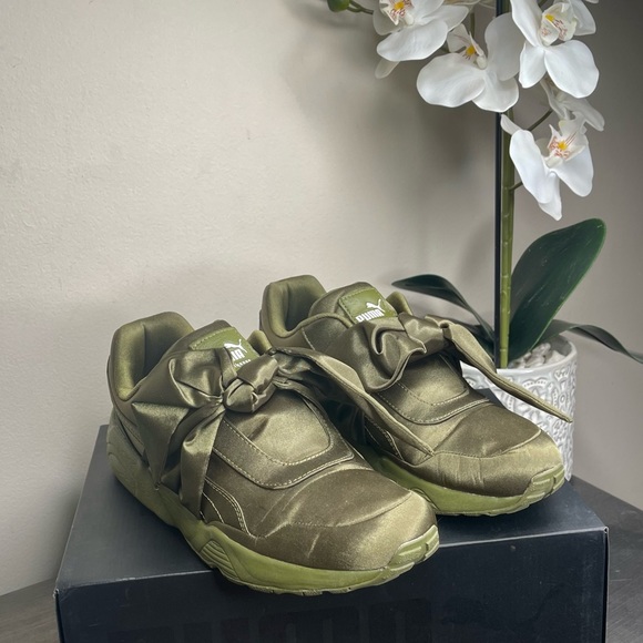 Puma x Fenty By Rihanna Bow Sneaker Olive Branch - Picture 4 of 14